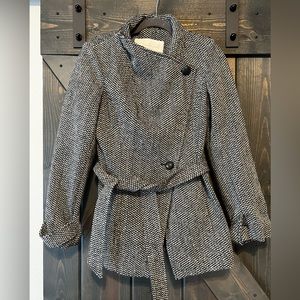 Jessica Simpson coat